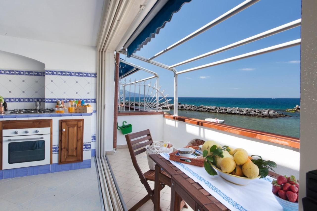 Casa Vacanza Verde Smeraldo-  Massa Lubrense Buitenkant foto